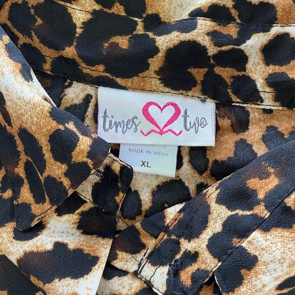 Times Two Maternity Blouse size XL (H) - Picture 4 of 9